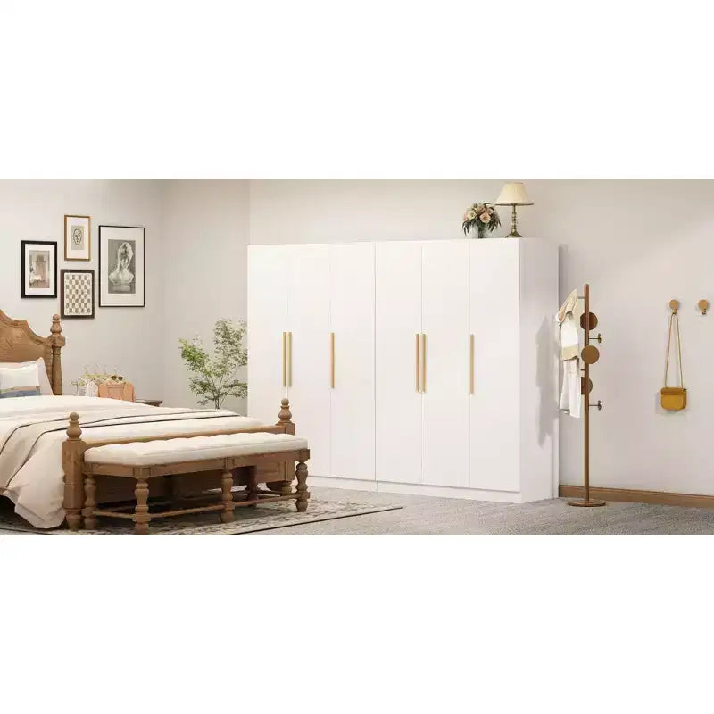 Armadio bianco a 3 ante in stile minimalista arricchisce lo spazio per riporre e appendere i vestiti