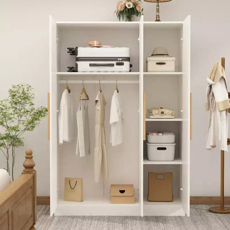 Armadio bianco a 3 ante in stile minimalista arricchisce lo spazio per riporre e appendere i vestiti